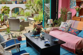 Colourful, cosy city home